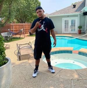 Meet your Posher, Dani